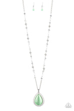 Load image into Gallery viewer, Fashion Flaunt - Green Necklace Paparazzi