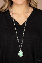 Load image into Gallery viewer, Fashion Flaunt - Green Necklace Paparazzi