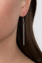 Load image into Gallery viewer, Paparazzi Trailblazing Talisman - Green Necklace