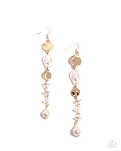 Paparazzi Cosmopolitan Chic - Gold Earring