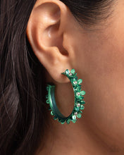 Load image into Gallery viewer, Paparazzi Fashionable Flower Crown - Green Earring
