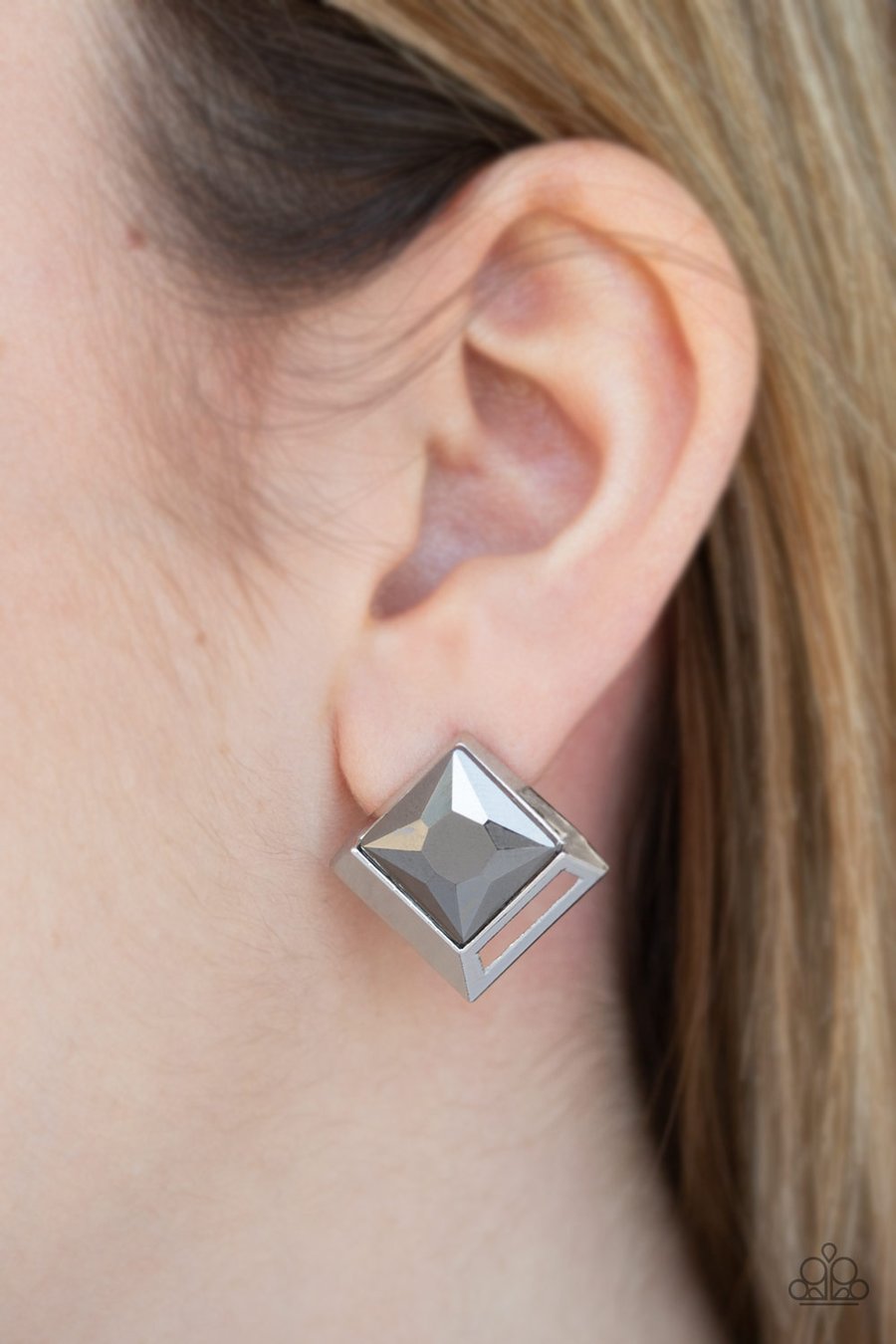 STELLAR SQUARE - SILVER HEMATITE RHINESTONE POST EARRINGS
