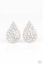 REIGN-Storm - White Paparazzi Accessories