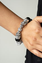 Load image into Gallery viewer, Paparazzi Uptown Tease - Black Bracelet
