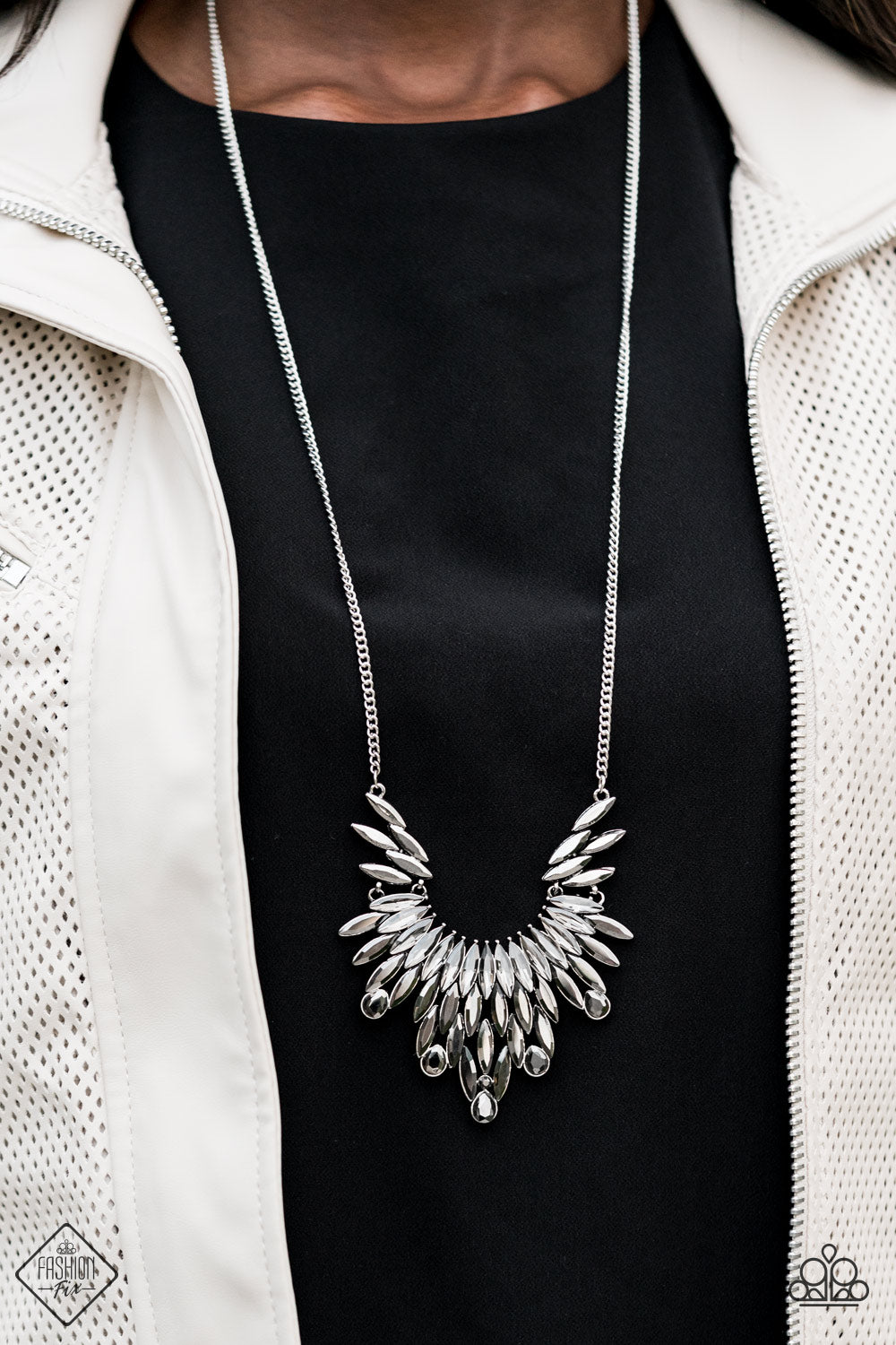 Leave it to LUXE - Silver Hematite Necklace Paparazzi