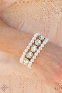 Paparazzi Flawlessly Flattering - White Pearl Bracelet