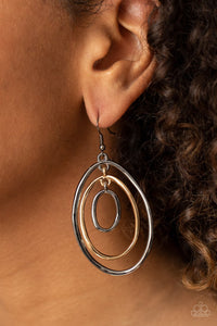 RETRO RUINS - MULTI  EARRINGS PAPARAZZI