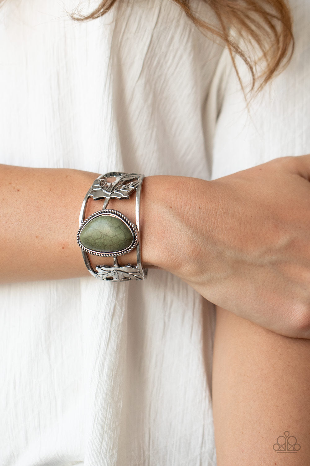 Sahara Seasons - Green Stone Bracelet Paparazzi