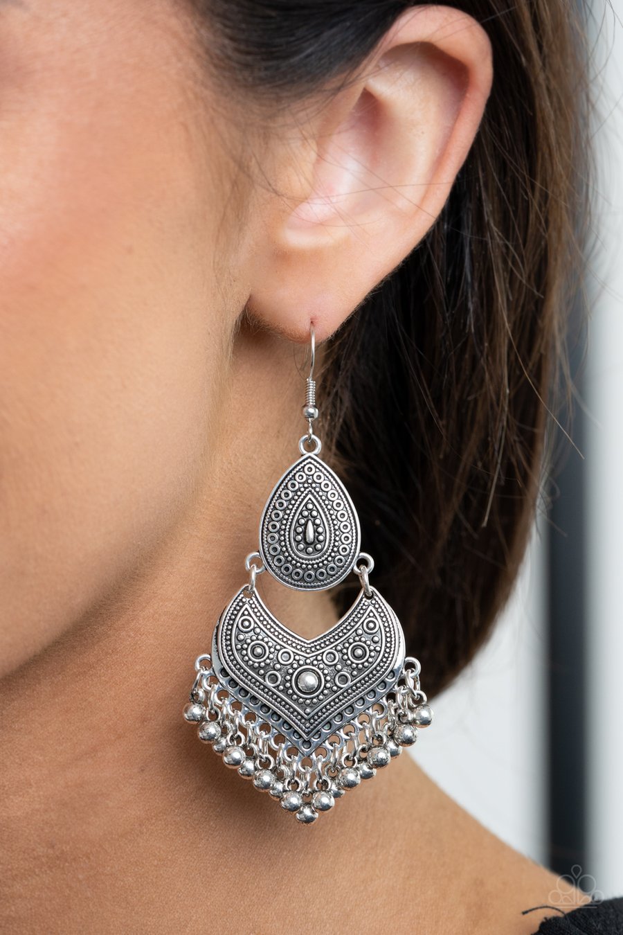 MUSIC TO MY EARS - SILVER EARRINGS - PAPARAZZI