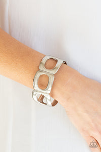 In OVAL Your Head - Silver Bracelet Paparazzi