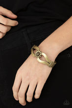 Load image into Gallery viewer, Let A Hundred SUNFLOWERS Bloom - Brass Bracelet Paparazzi
