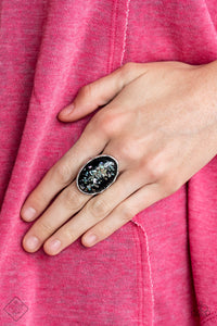Paparazzi Glittery With Envy - Black Rin