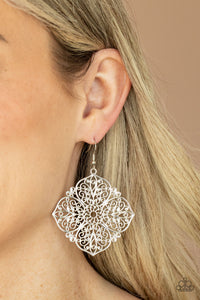 Paparazzi Dubai Detour - Silver Earring