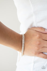 Paparazzi Chicly Candescent - Gold Bracelet