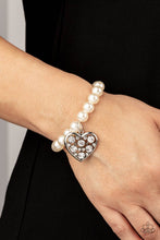 Load image into Gallery viewer, Paparazzi Cutely Crushing - White Pearl Bracelet
