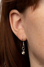 Load image into Gallery viewer, Paparazzi Prairie Party - Purple Floral Necklace
