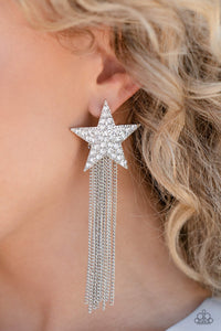 Paparazzi Superstar Solo - White Rhinestone Earring