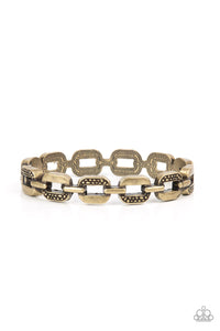 Paparazzi Plunder - Brass Bracelet