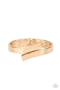 Paparazzi Dare to Flare - Gold Bracelet