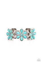 Load image into Gallery viewer, Paparazzi Desert Flower Patch - Turquoise Bracelet
