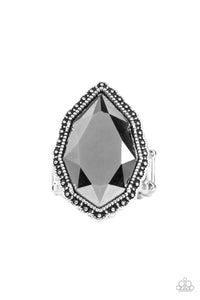 Avant-GRANDEUR - Silver Hematite Ring Paparazzi