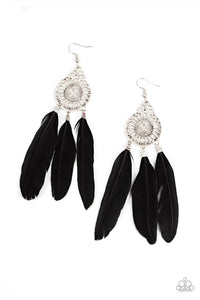 Paparazzi in PLUMES - Black Feather Earring