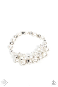 Paparazzi Elegantly Exaggerated - White Pearl Bracelet