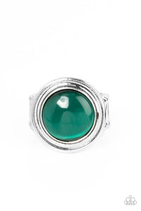 Paparazzi Laguna Luminosity - Green Moonstone Ring