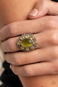 Paparazzi Sunny Solstice - Green Ring