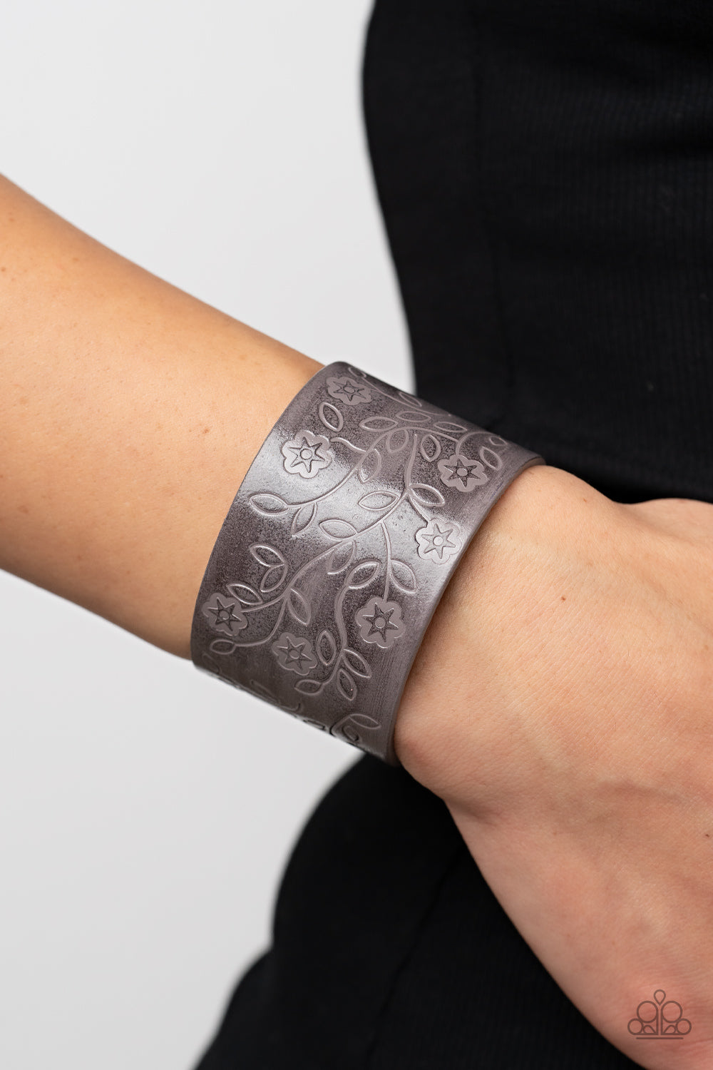 Paparazzi Rosy Wrap Up - Silver Leather Bracelet