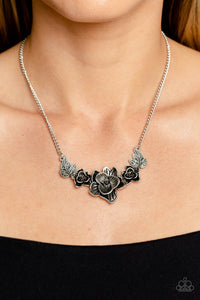 Paparazzi Botanical Breeze - Silver Necklace