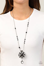 Load image into Gallery viewer, Paparazzi Sierra Showroom - Black Necklace
