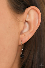 Load image into Gallery viewer, Paparazzi Sierra Showroom - Black Necklace
