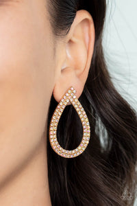 Paparazzi Diva Dust - Gold Earring