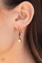 Load image into Gallery viewer, Paparazzi Major Moxie - Brass Neklace
