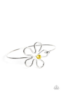 Paparazzi Floral Innovation - Yellow Bracelet