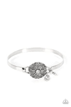 Load image into Gallery viewer, Paparazzi Fleur de Prairie - Silver Bracelet
