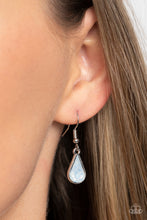 Load image into Gallery viewer, Paparazzi Everglade Escape - White Necklace
