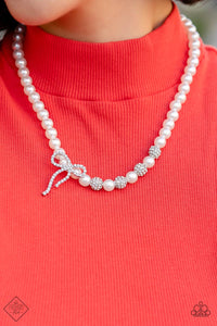 Paparazzi Classy Cadenza - White Pearl Necklace