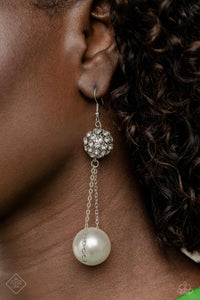 Paparazzi Ballerina Balance - White Pearl Earring