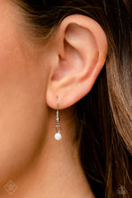 Load image into Gallery viewer, Paparazzi table Navigator - Purple Necklace
