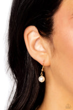Load image into Gallery viewer, Paparazzi Caliber Choreographer - Gold Necklace

