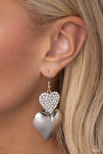 Load image into Gallery viewer, Paparazzi Charming Connection - White Earring
