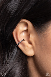 Paparazzi Enigmatic Echo - Black Ear Cuff