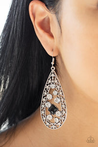 Drop Dead Dazzle - black - Paparazzi earrings