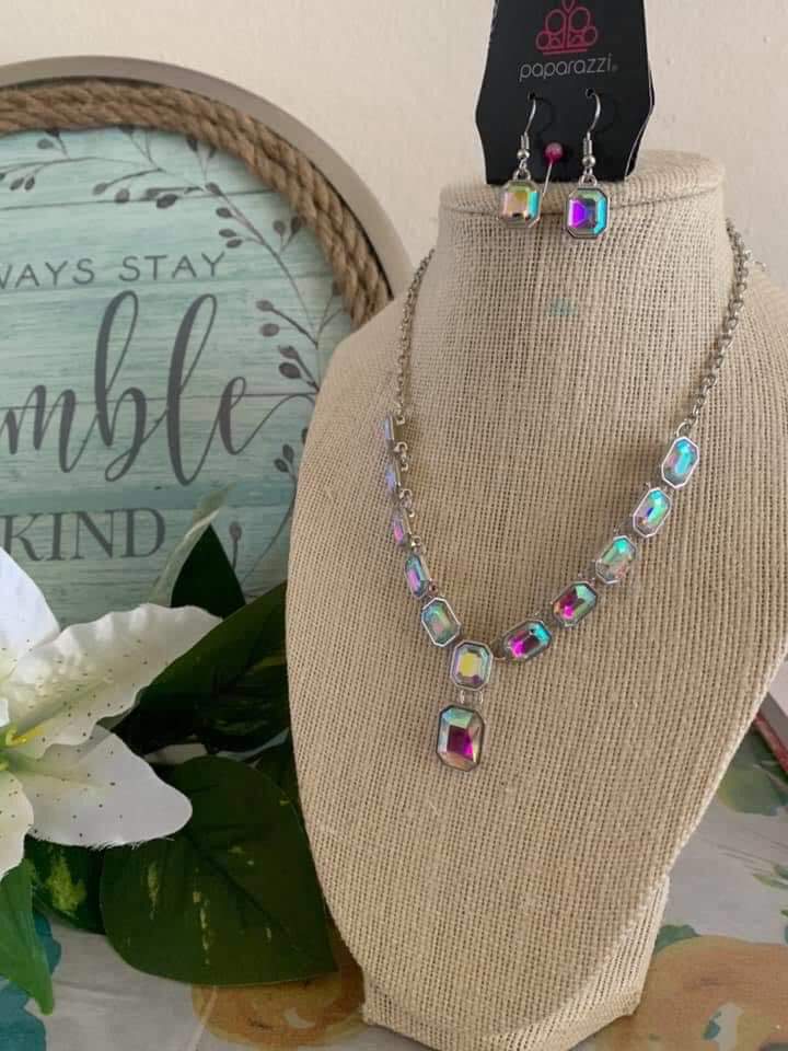 Paparazzi The Right To Remain Sparkly - Multi Iridescent Necklace
