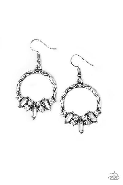On the Uptrend - white - Paparazzi earrings