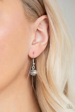 Load image into Gallery viewer, ONLY FOR SPECIAL OCCASIONS - PINK SILVER PEARLY CRYSTAL-LIKE BEAD NECKLACE
