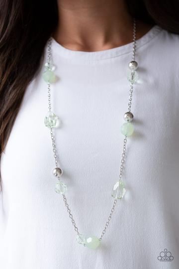 ROYAL ROLLER - PAPARAZZI - GREEN GLASSY AND OPAQUE BEAD SILVER NECKLACE