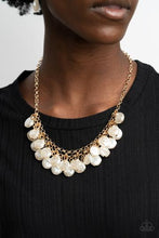 Load image into Gallery viewer, BEACHFRONT AND CENTER - GOLD CHAIN WHITE PEARL NECKLACE - PAPARAZZI
